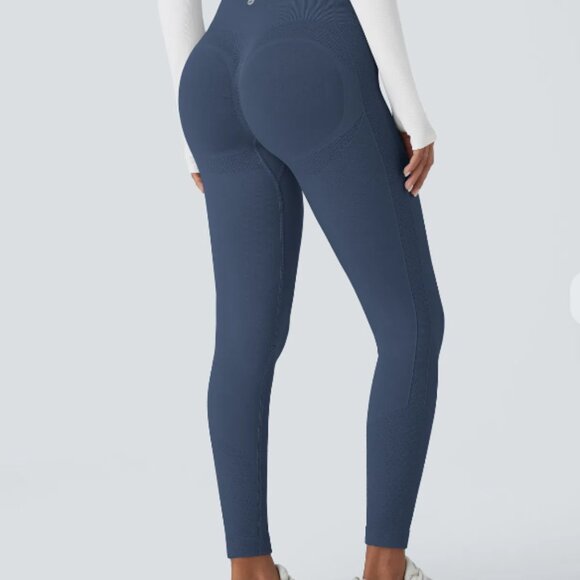 NWT Halara Seamless Flow High‑Waisted 7/8 Yoga Leggings - Picture 4 of 4